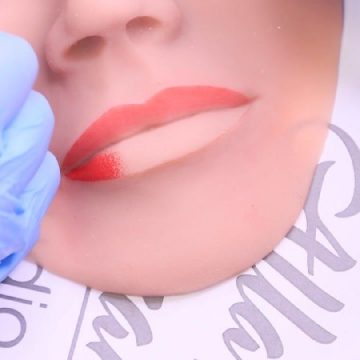 Урок 6 — Построение контура губ и фиксация на латексе